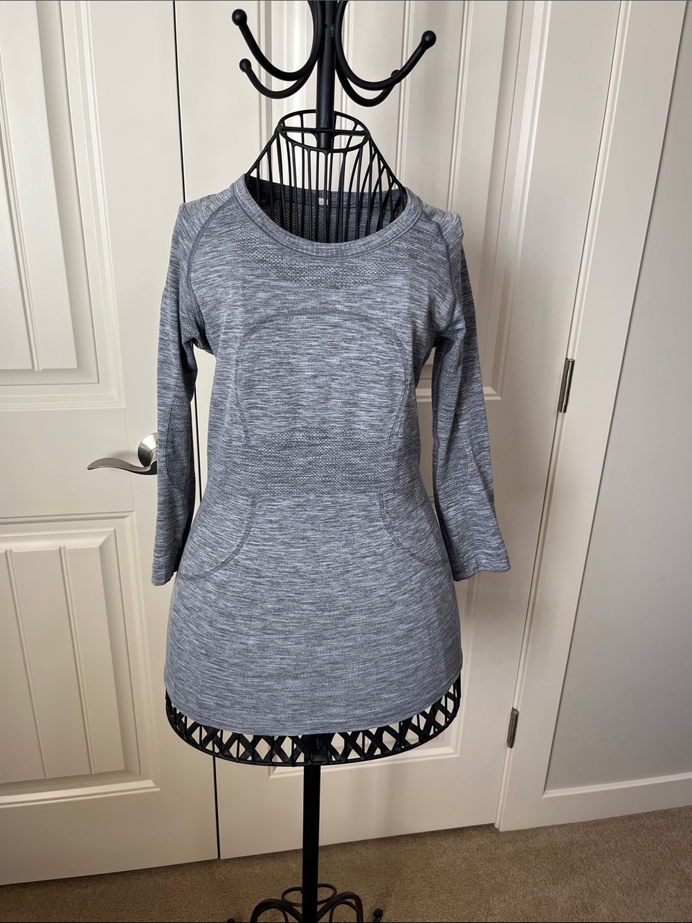 lululemon athletica Heather Gray Long Sleeve Tunic Top